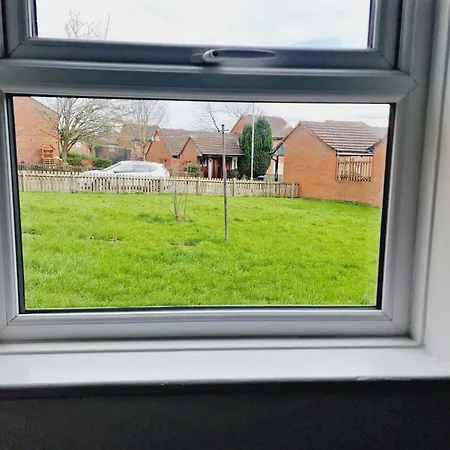 2 Bedroom Cozy Chambers With Free Parking Leeds  Exterior foto