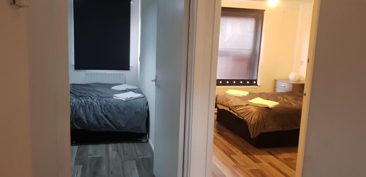 2 Bedroom Cozy Chambers With Free Parking Apartamento *