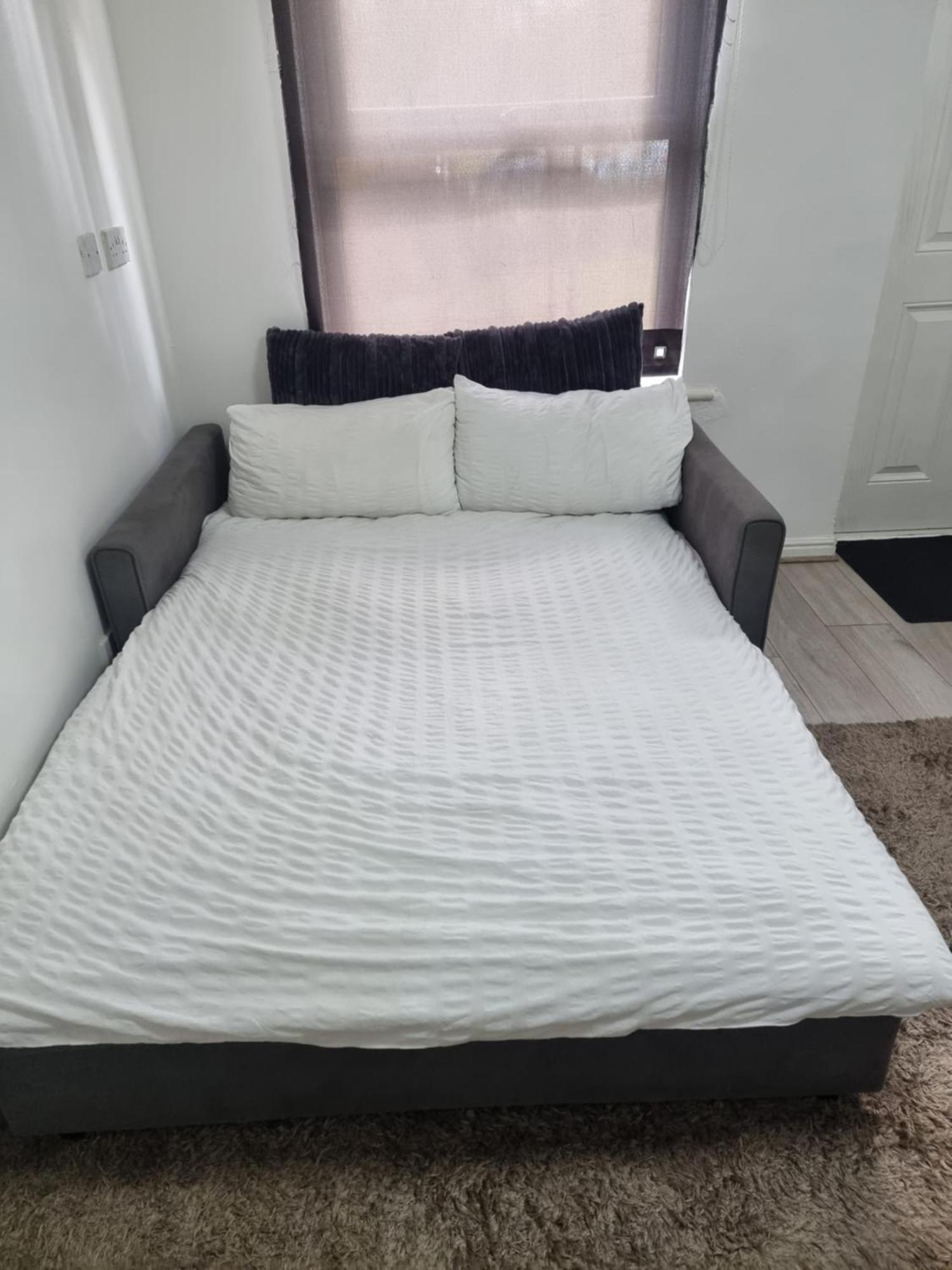 2 Bedroom Cozy Chambers With Free Parking Apartamento